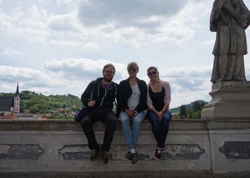 Die Reisegruppe auf der Sattelbrücke