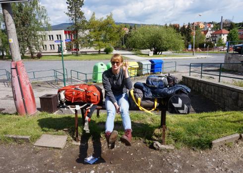 Ania inmitten unseres Reisegepäcks