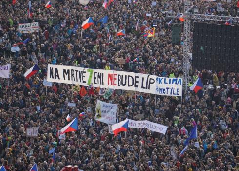 Demonstration "Letná 2 - Wir klingeln für die Demokratie!" Foto: K. Kountouroyanis