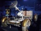 Ein baugleiches Auto ließen die Astronauten von Apollo 15, 16 und 17 auf dem Mond zurück.