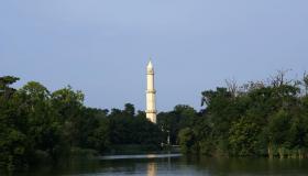 Minarett im Schlosspark des Schlosses Lednice